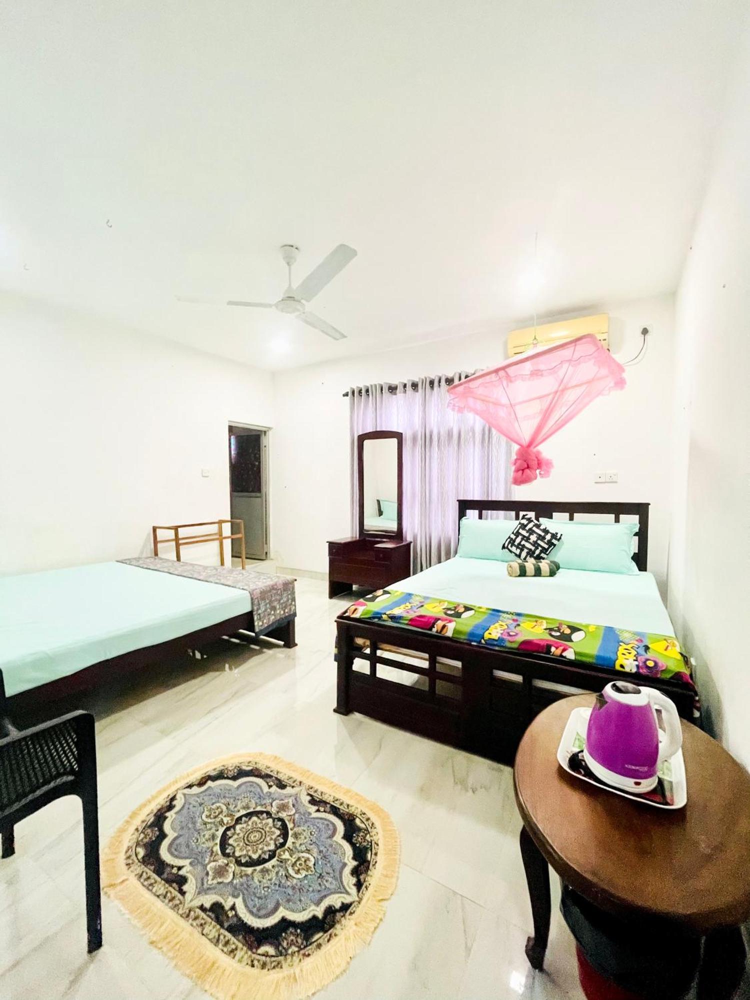 Sebastian Family Villa Negombo Bagian luar foto