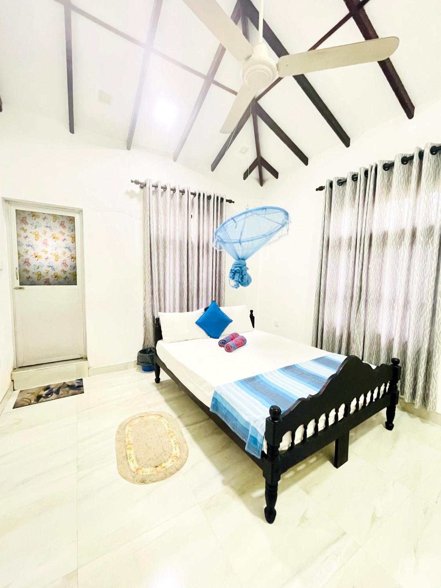 Sebastian Family Villa Negombo Bagian luar foto